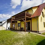 Haus De Niege Wech 01 Mit Gratis Nutzung Vom Ahoi Erlebnisbad Und Sauna In Sellin * Thiessow