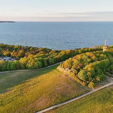 Apartmán Schicke Mit Terrasse, Gratis Nutzung Vom Ahoi Erlebnisbad Und Sauna In Sellin - Haus De Niege Wech 01 *