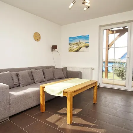 Schicke Mit Terrasse, Gratis Nutzung Vom Ahoi Erlebnisbad Und Sauna In Sellin - Haus De Niege Wech 01