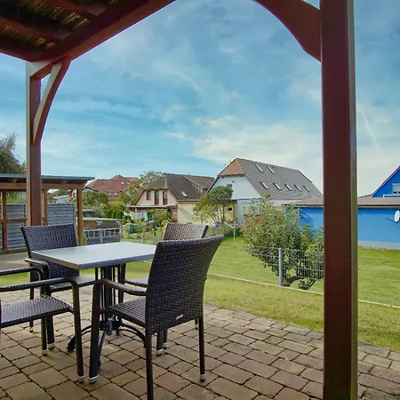 Schicke Mit Terrasse, Gratis Nutzung Vom Ahoi Erlebnisbad Und Sauna In Sellin - Haus De Niege Wech 01 Apartmán Thiessow