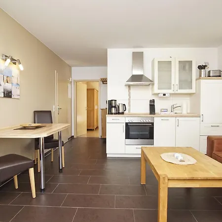 Schicke Mit Terrasse, Gratis Nutzung Vom Ahoi Erlebnisbad Und Sauna In Sellin - Haus De Niege Wech 01 Apartment Thiessow